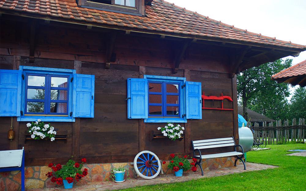 Etno Selo Rajski Konaci Leusici Exterior foto